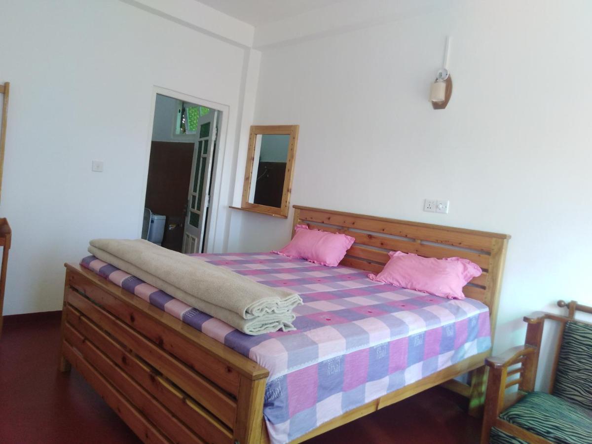 Forest Cyniciam Homestay Охия Екстериор снимка