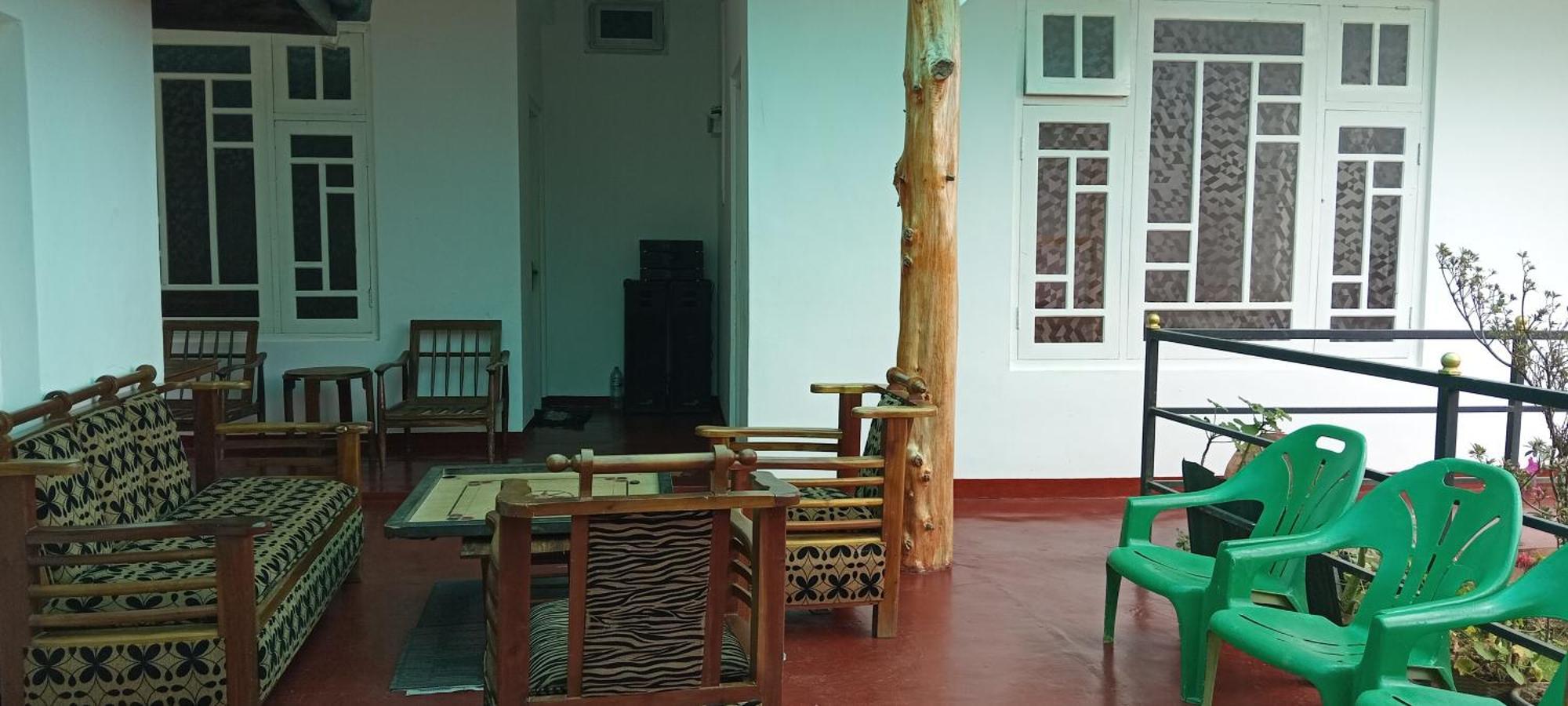 Forest Cyniciam Homestay Охия Стая снимка